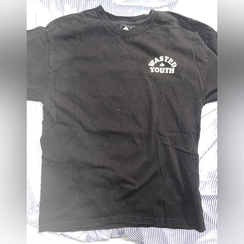 COPY - Emerica large black tee